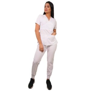 CONJUNTO ANTIFLUIDO TRADICIONAL BLANCO, CON JOGGER.
