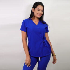 DELANTAL MUJER ANTIFLUIDOS AZUCENA. AZUL REY - ART. AZUCENA-2