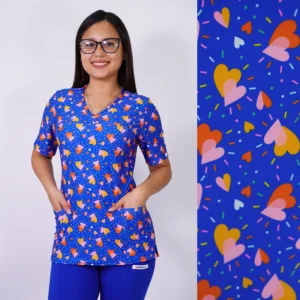 DELANTAL MUJER TELA ELASTICADA- ESTAMPADO CORAZONES- AZUL REY - ART. 2537